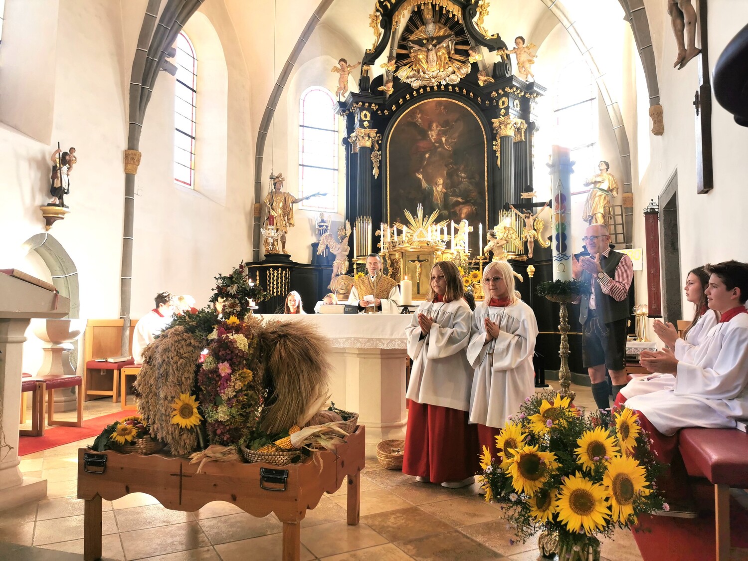 Herzlich Willkommen Antonia und Paulina!